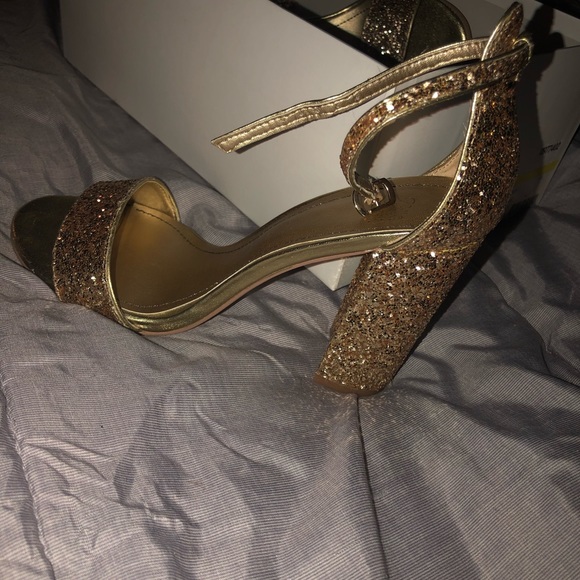 COPY - Gold glitter block heels - Picture 2 of 5